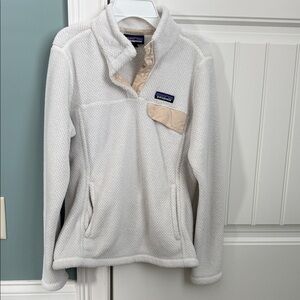 Patagonia Cream and Beige Fleece Jacket